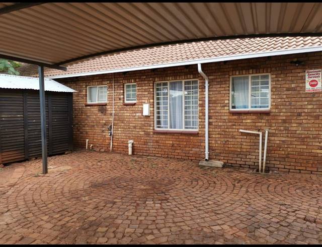 2 BEDROOM HOUSE SOLD IN HESTEAPARK